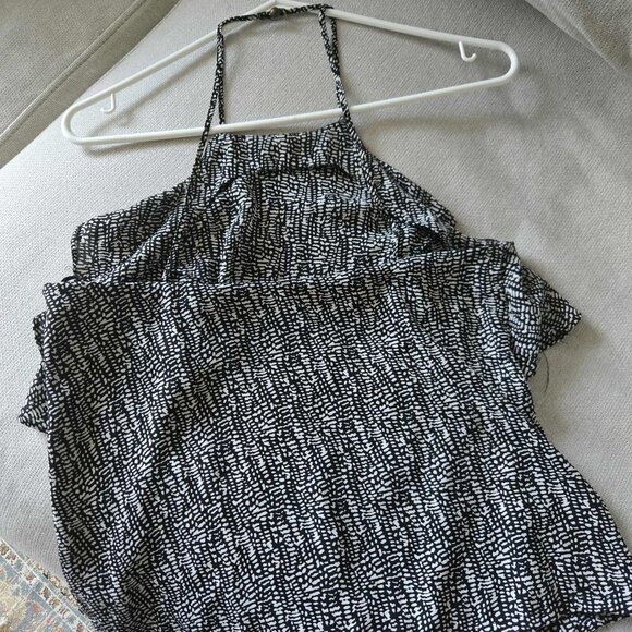 Black and white halter top with ruffles - Picture 4 of 4